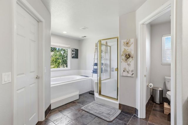 5304 Flyway Dr, Fair Oaks, CA 95628