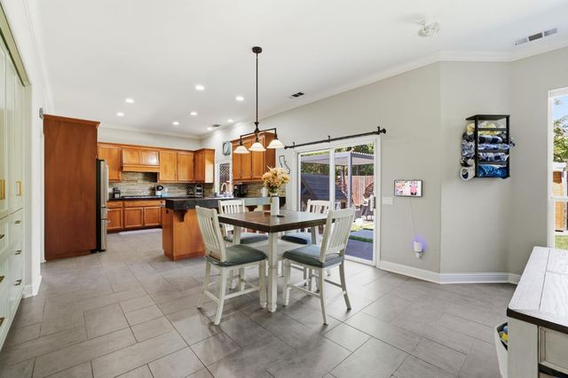 5304 Flyway Dr, Fair Oaks, CA 95628