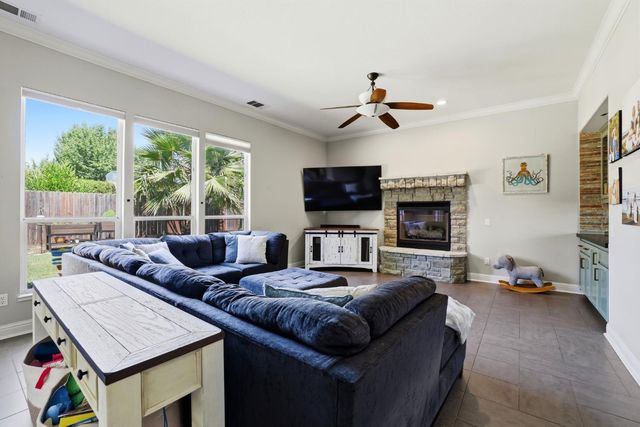 5304 Flyway Dr, Fair Oaks, CA 95628