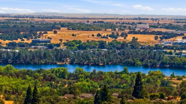 5304 Flyway Dr, Fair Oaks, CA 95628