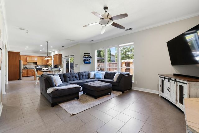 5304 Flyway Dr, Fair Oaks, CA 95628
