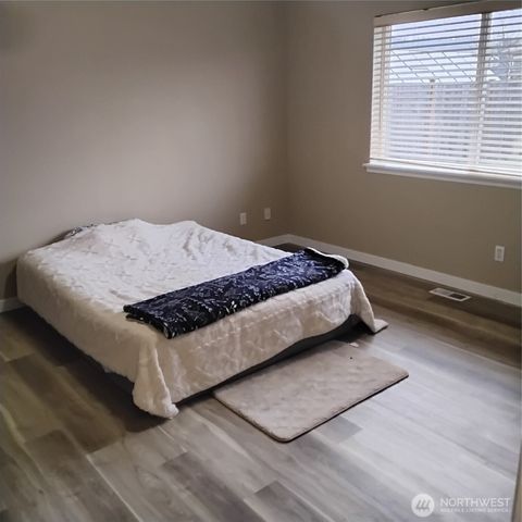 308 Callendar Street NW, Orting, WA 98360