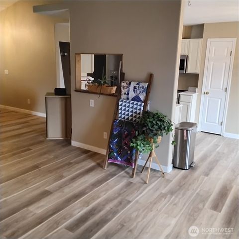 308 Callendar Street NW, Orting, WA 98360