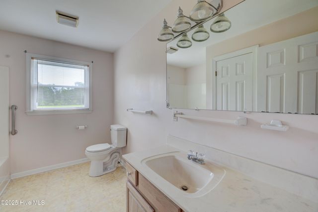 15554 Us Highway 421, Burgaw, NC 28425