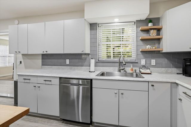 2153 LONGVIEW Drive, Tallahassee, FL 32303