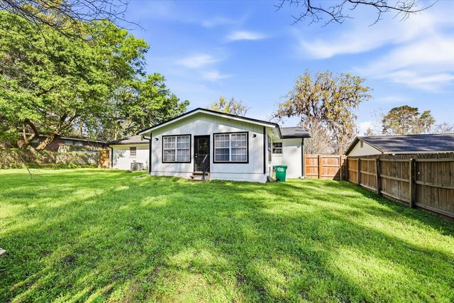 2153 LONGVIEW Drive, Tallahassee, FL 32303