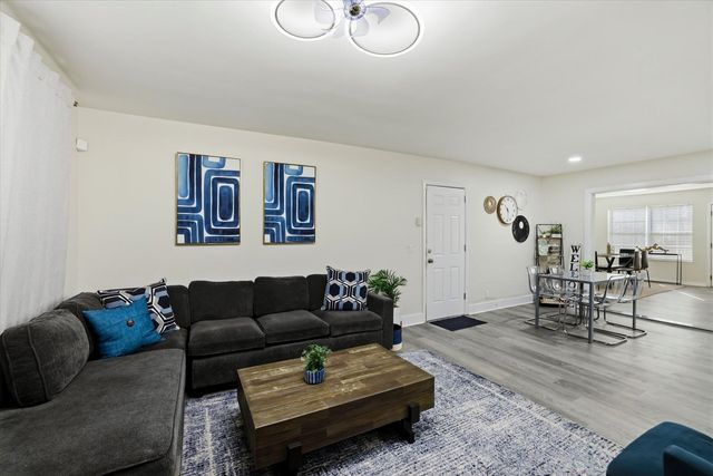 2153 LONGVIEW Drive, Tallahassee, FL 32303