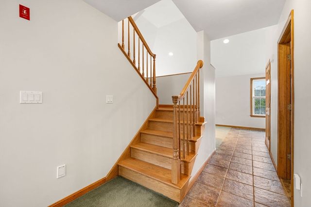 61 American Legion Highway, Westport, MA 02790