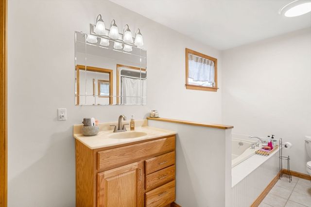 61 American Legion Highway, Westport, MA 02790