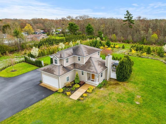 61 American Legion Highway, Westport, MA 02790
