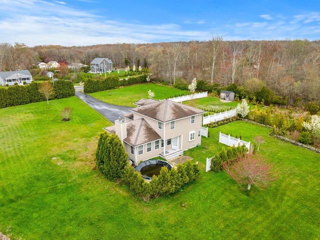 61 American Legion Highway, Westport, MA 02790