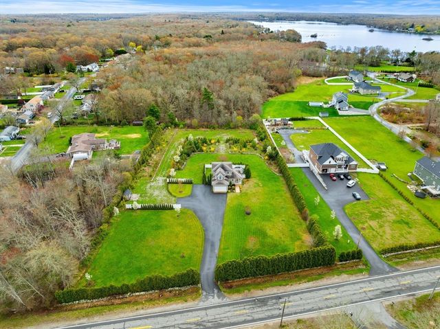 61 American Legion Highway, Westport, MA 02790