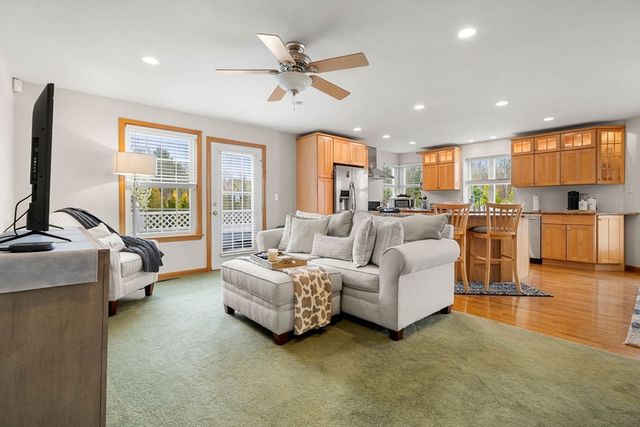 61 American Legion Highway, Westport, MA 02790
