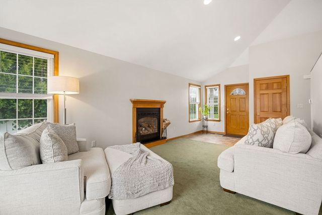 61 American Legion Highway, Westport, MA 02790