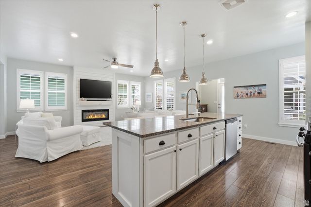 10606 S LAKE AVE, South Jordan, UT 84009