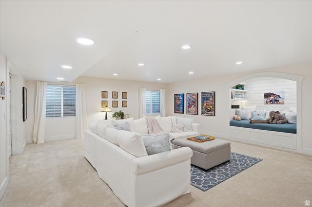 10606 S LAKE AVE, South Jordan, UT 84009
