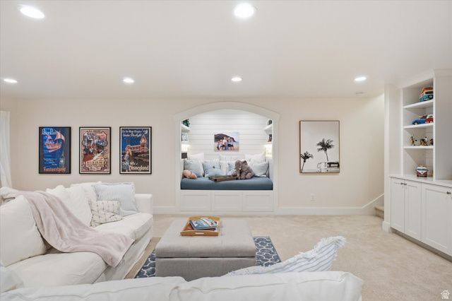 10606 S LAKE AVE, South Jordan, UT 84009