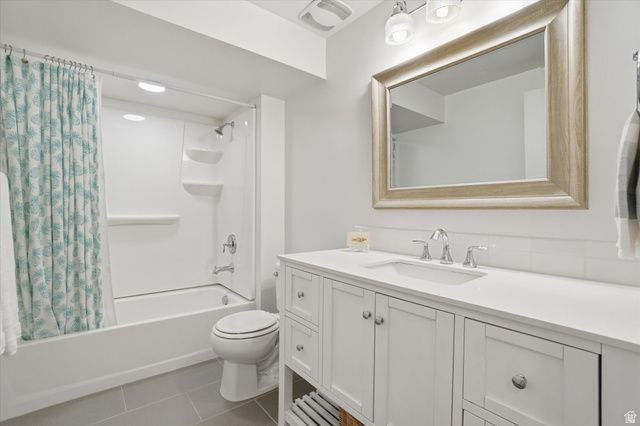 10606 S LAKE AVE, South Jordan, UT 84009