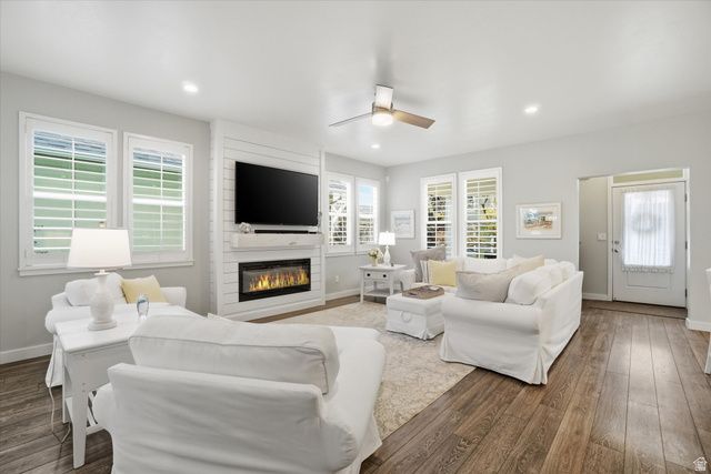 10606 S LAKE AVE, South Jordan, UT 84009