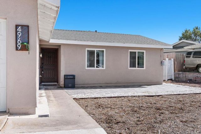 4969 Stephanie Pl, Oceanside, CA 92057