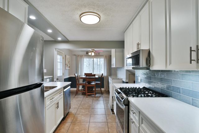 7044 Linworth Road, Columbus, OH 43235