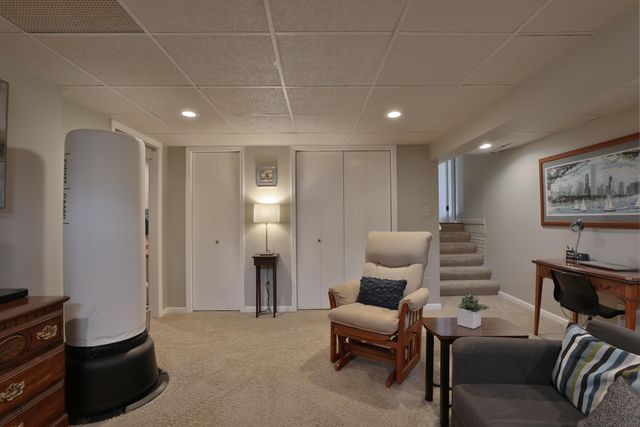 7044 Linworth Road, Columbus, OH 43235