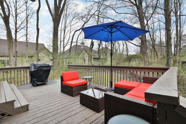 7044 Linworth Road, Columbus, OH 43235