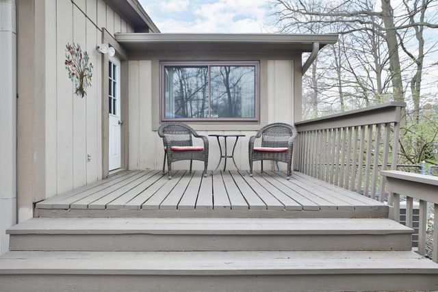 7044 Linworth Road, Columbus, OH 43235