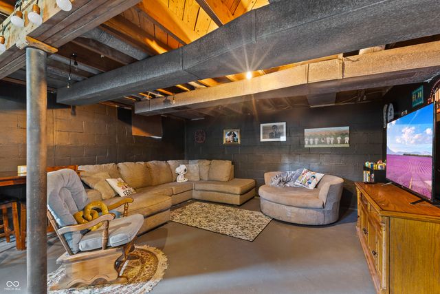 400 Orchard Lane, Greenwood, IN 46142