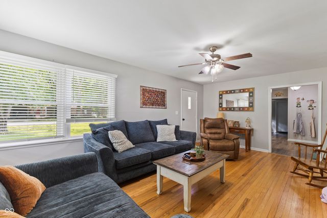 400 Orchard Lane, Greenwood, IN 46142