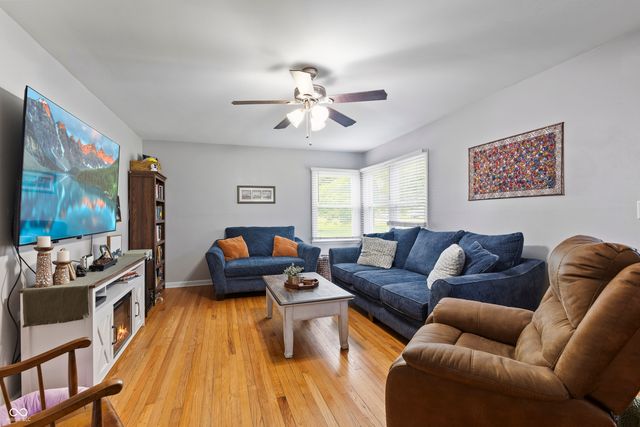 400 Orchard Lane, Greenwood, IN 46142