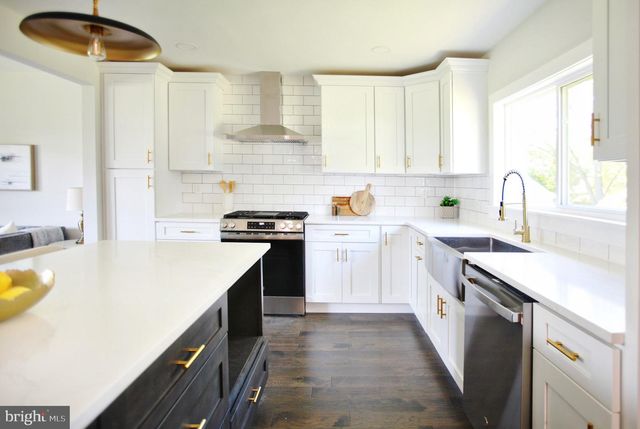 262 CENTENNIAL RD, Warminster, PA 18974