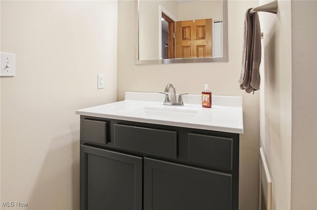 1721 Northmoreland Boulevard, Cuyahoga Falls, OH 44221