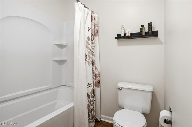 1721 Northmoreland Boulevard, Cuyahoga Falls, OH 44221