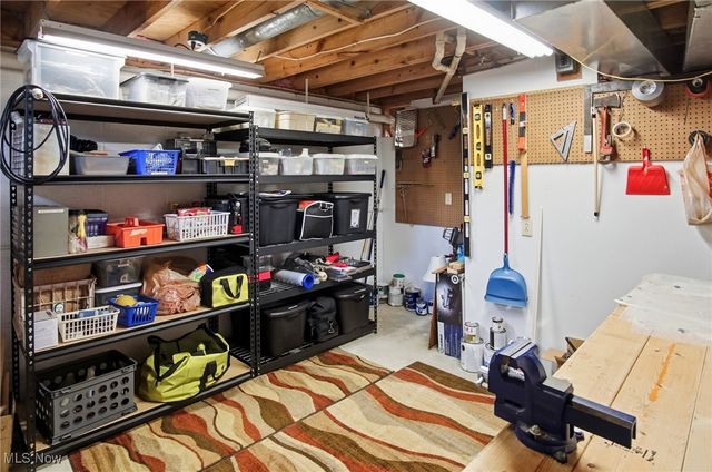 1721 Northmoreland Boulevard, Cuyahoga Falls, OH 44221