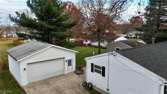 1721 Northmoreland Boulevard, Cuyahoga Falls, OH 44221