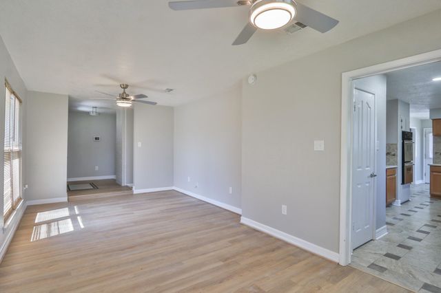 509 Belmont Drive, Friendswood, TX 77546