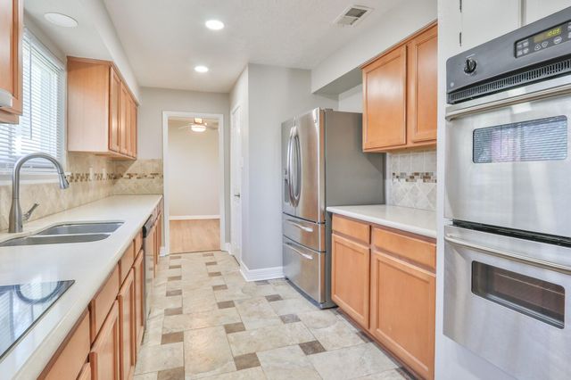 509 Belmont Drive, Friendswood, TX 77546