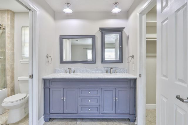 509 Belmont Drive, Friendswood, TX 77546