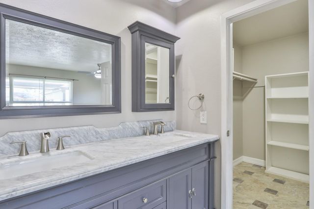 509 Belmont Drive, Friendswood, TX 77546