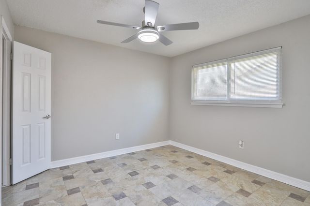 509 Belmont Drive, Friendswood, TX 77546