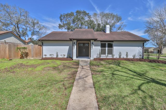 509 Belmont Drive, Friendswood, TX 77546