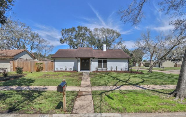 509 Belmont Drive, Friendswood, TX 77546
