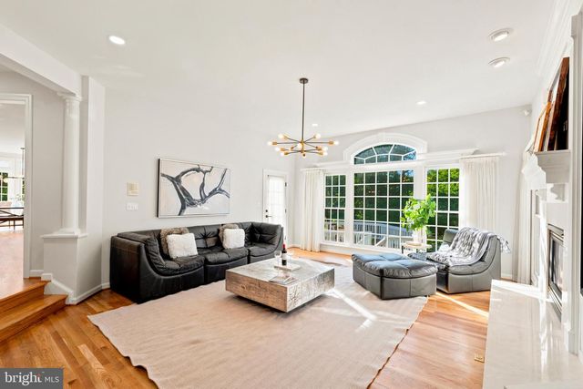 9313 HARRISONS FARM WAY, Laytonsville, MD 20882