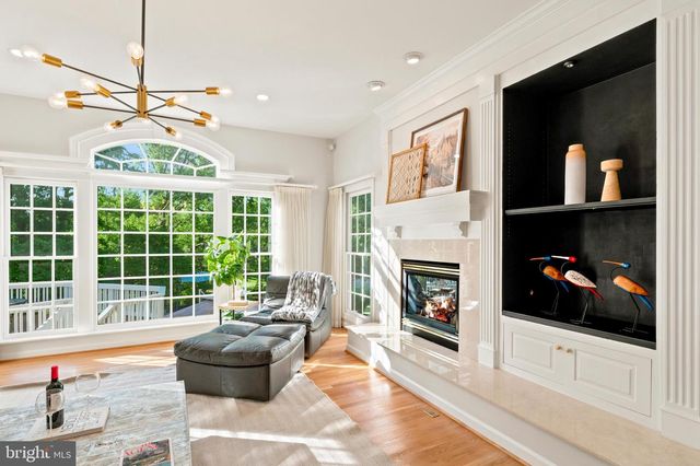9313 HARRISONS FARM WAY, Laytonsville, MD 20882