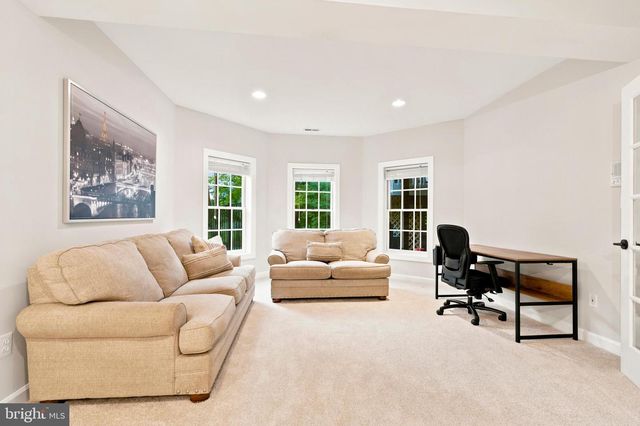 9313 HARRISONS FARM WAY, Laytonsville, MD 20882