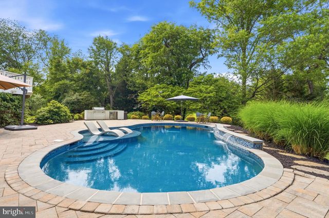 9313 HARRISONS FARM WAY, Laytonsville, MD 20882