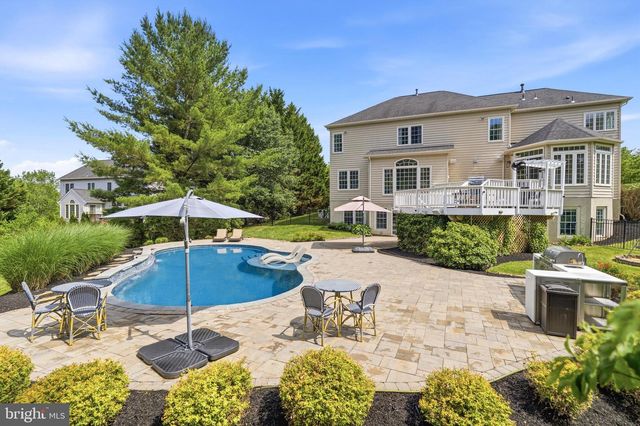 9313 HARRISONS FARM WAY, Laytonsville, MD 20882
