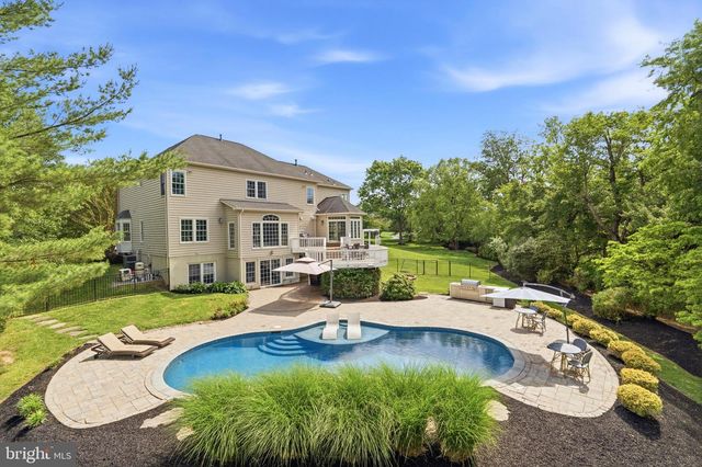 9313 HARRISONS FARM WAY, Laytonsville, MD 20882