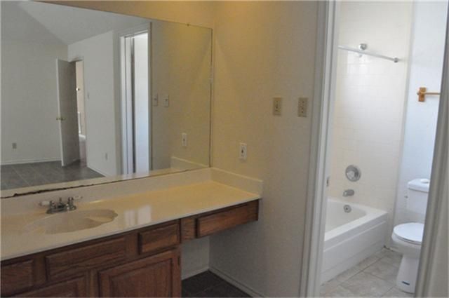 2119 Fountain Drive, Sugar Land, TX 77478